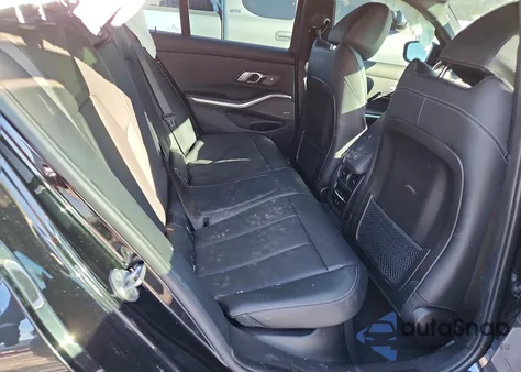 2023 BMW M340Xi z USA, uszkodzony, nr VIN 3MW49FF08P8D39507